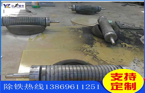 錳礦磁選機(jī)，冶金錳礦磁選機(jī)對(duì)礦石混合物進(jìn)行洗凈和分級(jí)!_價(jià)格_冶金錳礦磁選機(jī)對(duì)礦石混合物進(jìn)行洗凈和分級(jí)!皮帶型號(hào)_工作原理